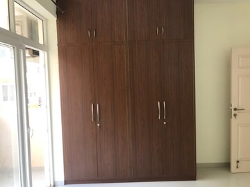 Furnished Amenities in 2 BHK Builder Floor at Emaar MGF Emerald Hills, Sector 65 – for Rent