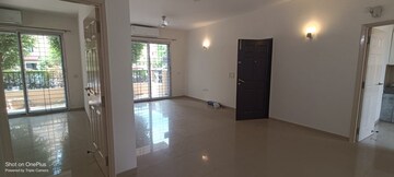 Room in 3 BHK Builder Floor at Emaar Emerald Floors, Sector 65 – for Rent