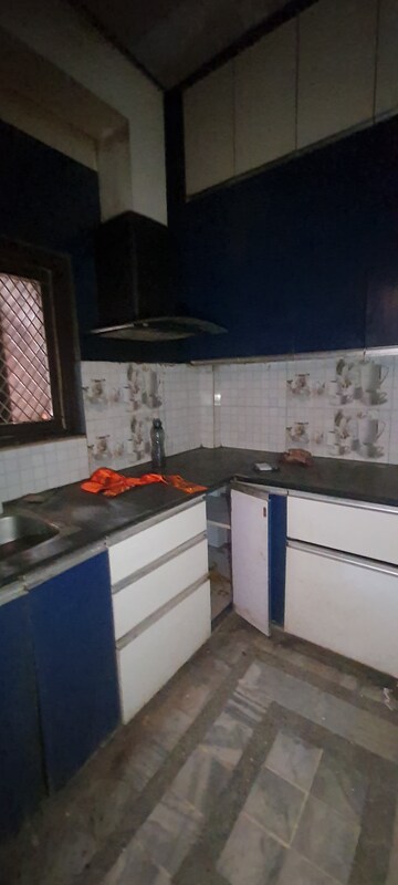 Staircase in 2.5 BHK Independent House at Chawla Colony Ballabgarh – for Rent