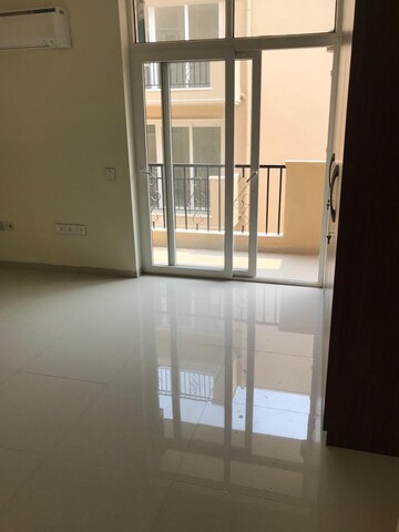 Room in 3 BHK Builder Floor at Emaar MGF Emerald Hills, Sector 65 – for Rent