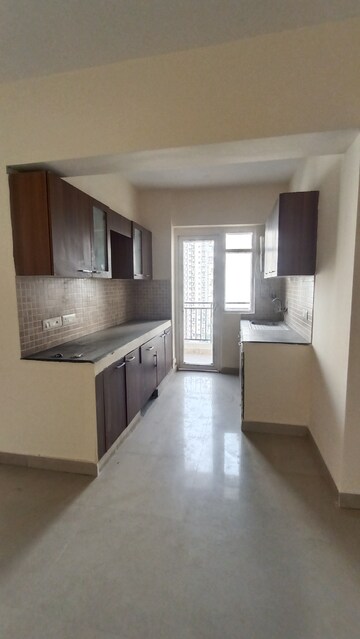 Kitchen in 2.5 BHK Apartment at Sethi Max Royale, Sector 76 – for Rent