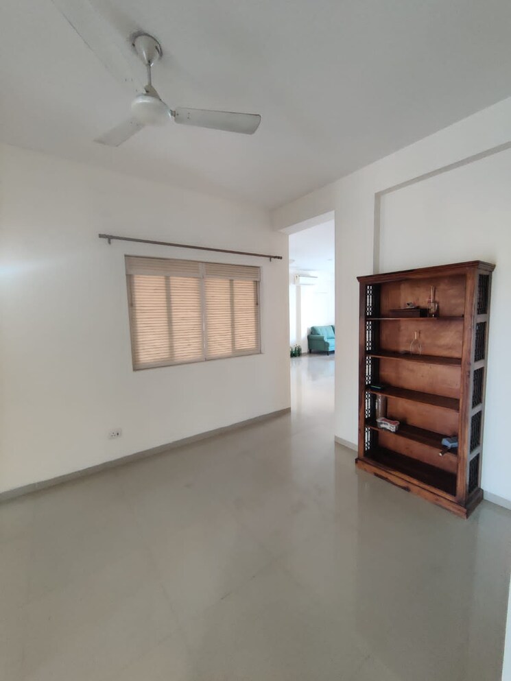 Room, emaar-emerald-floors 4 Bedroom 1750 Sq.Ft. Builder Floor In Sector 65 Gurgaon 8794971