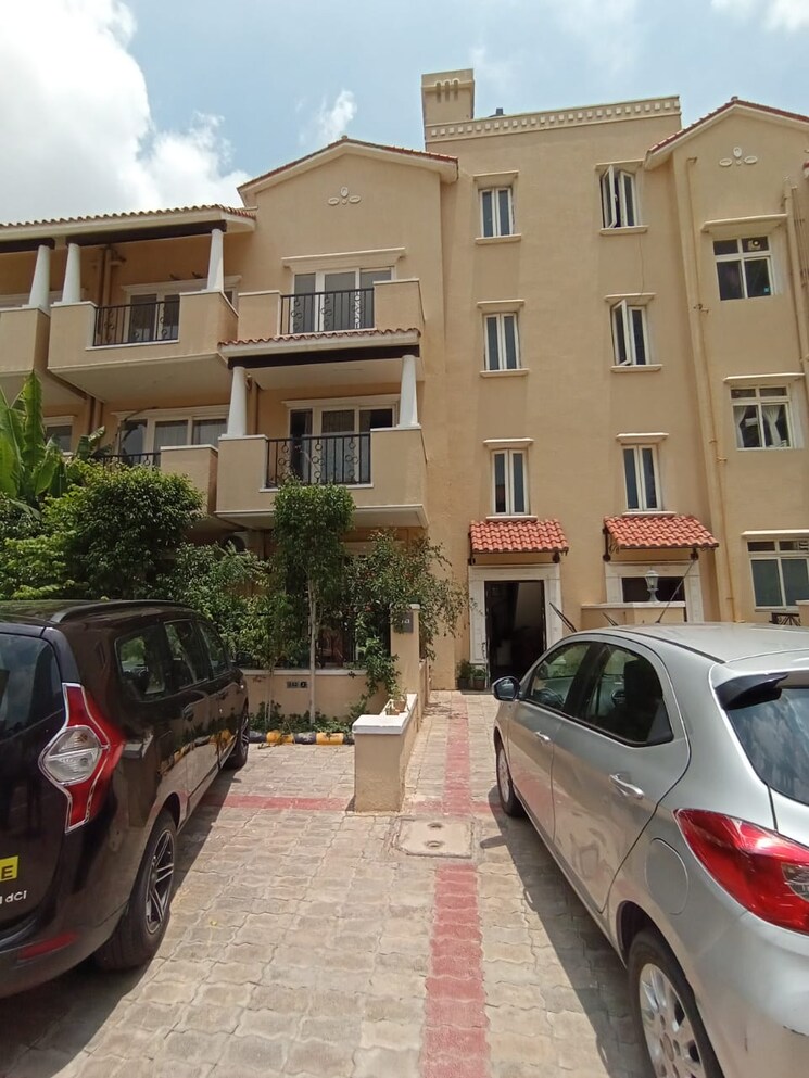  Parking, emaar-emerald-floors 4 Bedroom 1750 Sq.Ft. Builder Floor In Sector 65 Gurgaon 8794979