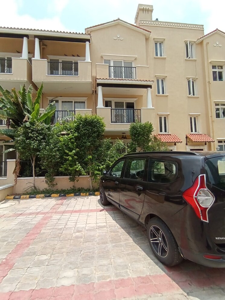  Parking, emaar-emerald-floors 4 Bedroom 1750 Sq.Ft. Builder Floor In Sector 65 Gurgaon 8794979