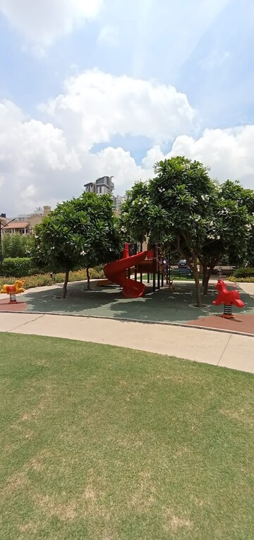 4 BHK Builder Floor – Garden View at Emaar Emerald Floors, Sector 65 - for Rent