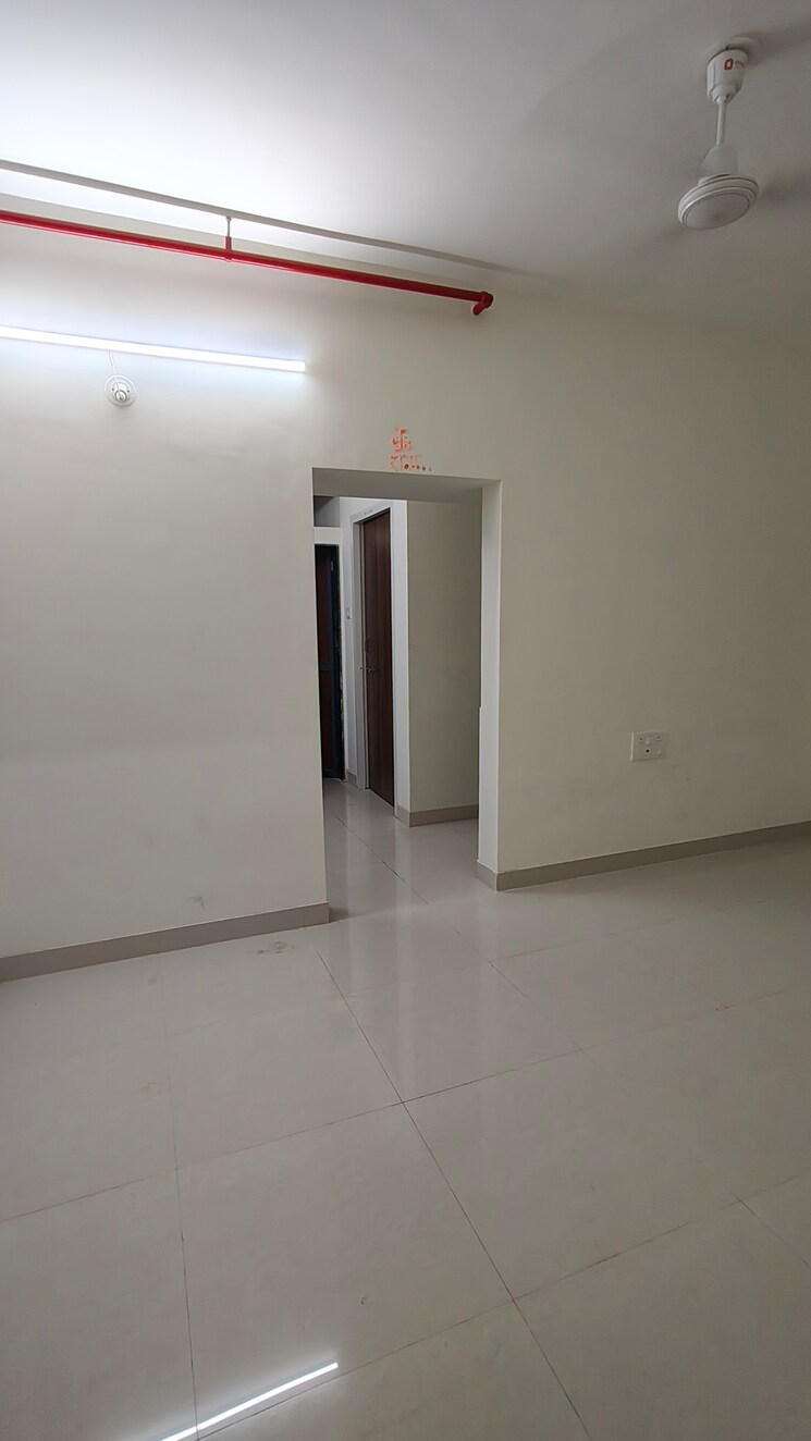 Room, riddhi-garden 1 Bedroom 400 Sq.Ft. Apartment In Malad East Mumbai 8795000