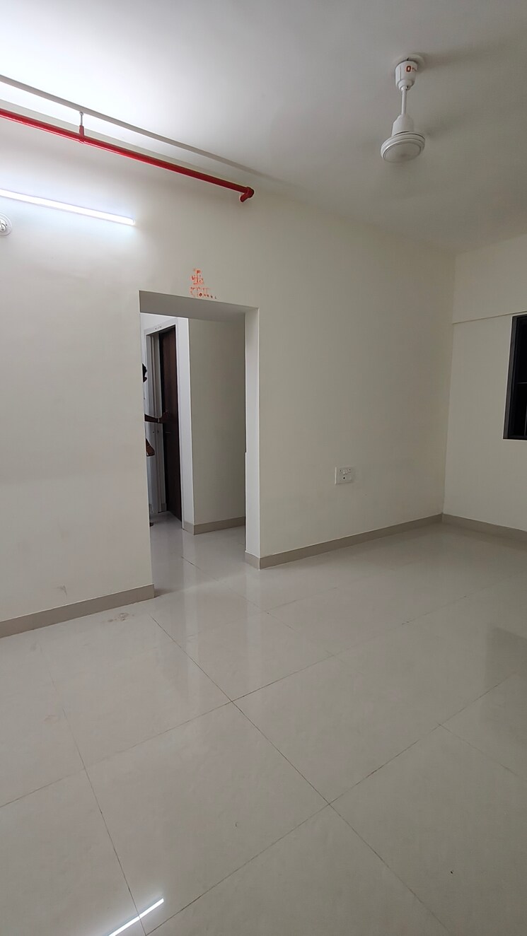 Room, riddhi-garden 1 Bedroom 400 Sq.Ft. Apartment In Malad East Mumbai 8795000