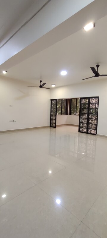 4 BHK Apartment For Rent in Venus Apartments Worli, Worli