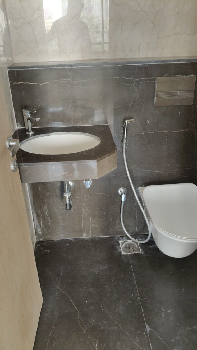 Bathroom, lodha-eternis 2 Bedroom 680 Sq.Ft. Apartment In Andheri East Mumbai 8795011