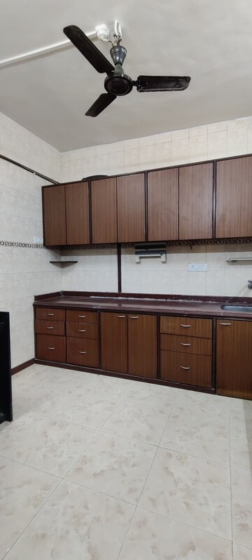Kitchen in 4 BHK Apartment at Venus Apartments Worli, Worli – for Rent
