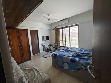 Bedroom in 2 BHK Apartment at HK Orchid Residences, Andheri West – for Rent