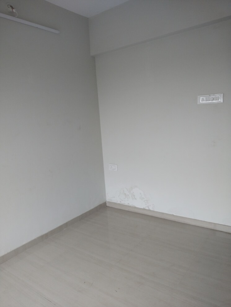 Room, drushti-sapphire 1.5 Bedroom 520 Sq.Ft. Apartment In Ghatkopar East Mumbai 8795026