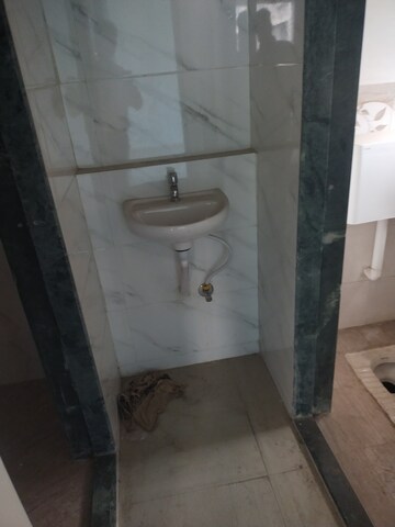 Bathroom in 1.5 BHK Apartment at Drushti Sapphire, Ghatkopar East – for Rent