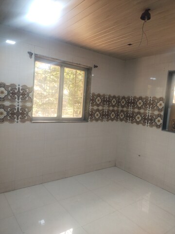 Room in 1.5 BHK Apartment at Drushti Sapphire, Ghatkopar East – for Rent