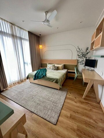 Master Bedroom in 4 BHK Builder Floor at Shalimar Bagh – for Rent