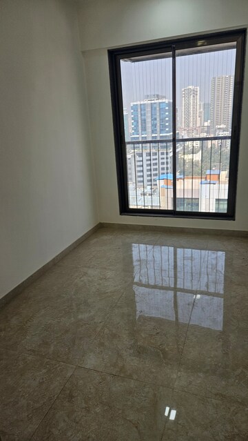 Room in 1.5 BHK Apartment at Andheri West – for Rent