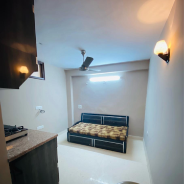 Furnished Amenities in 1 RK Builder Floor at Malviya Nagar – for Rent