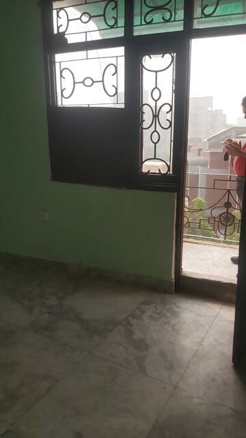 Kitchen in 2.5 BHK Builder Floor at Mayur Vihar – for Rent