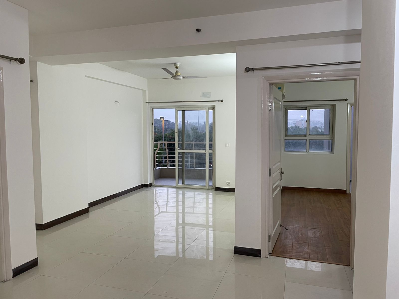 2 BHK Apartment For Rent in BPTP The Resort