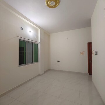 Room in 3 BHK Independent House at Bhagwanpur – for Rent
