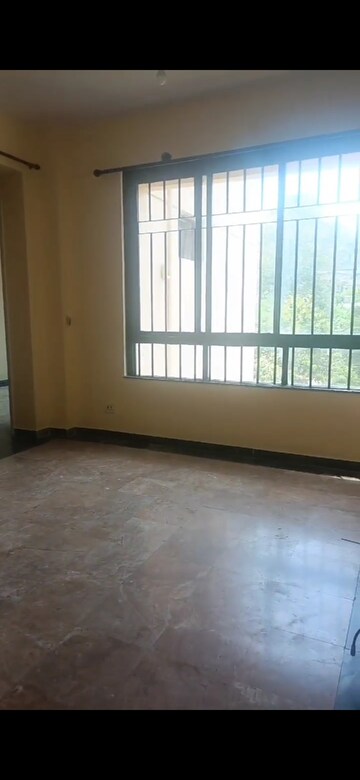 2 BHK Apartment For Sale in Hiranandani Estate Capri, Ghodbunder Road