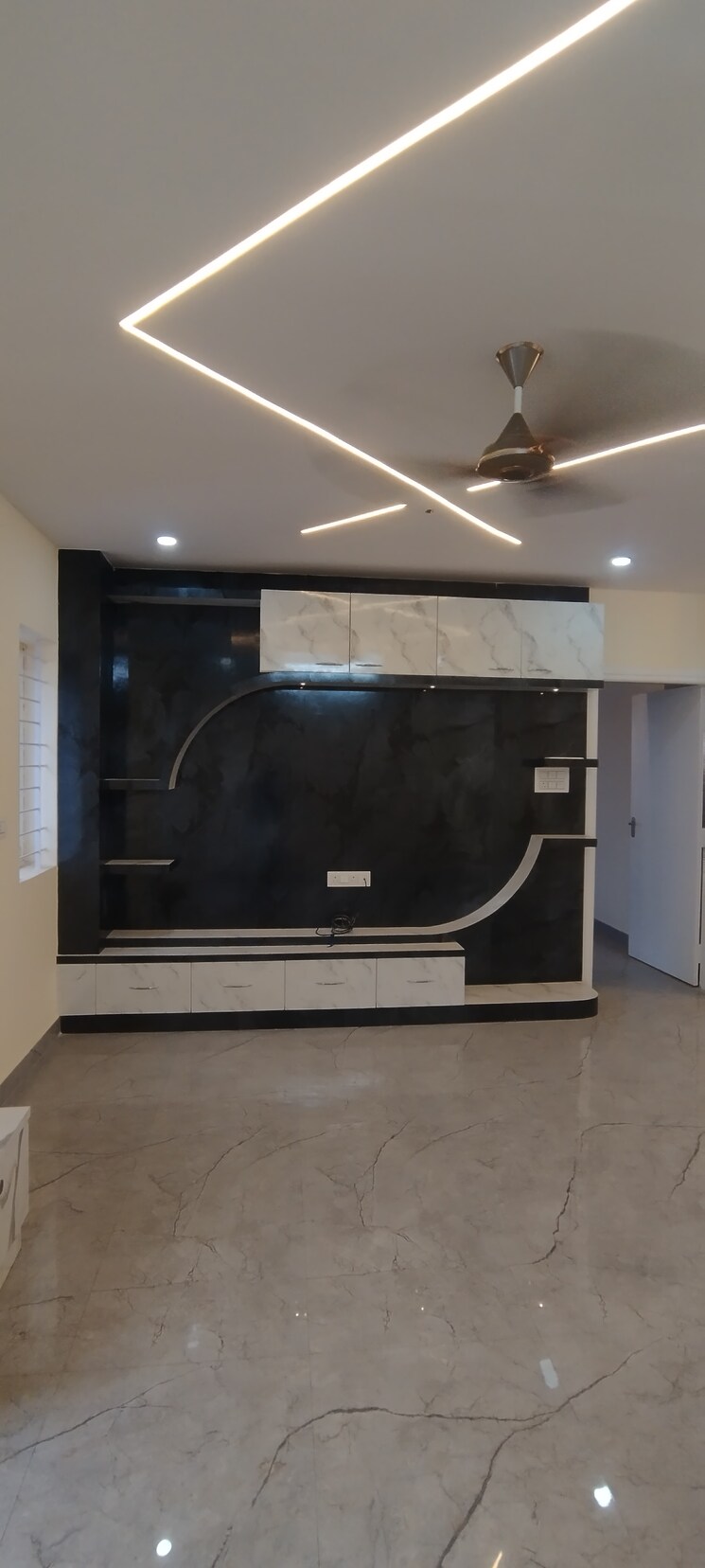 Room, rt nagar 4 Bedroom 2400 Sq.Ft. Penthouse In Rt Nagar Bangalore 8795116