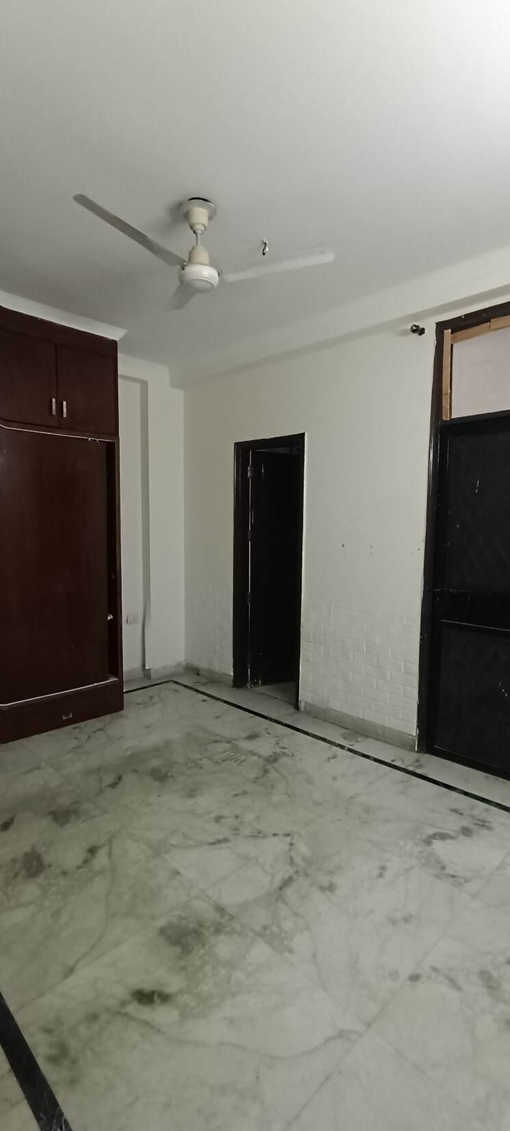 Room, kalkaji 2.5 Bedroom 950 Sq.Ft. Builder Floor In Kalkaji Delhi 8795129