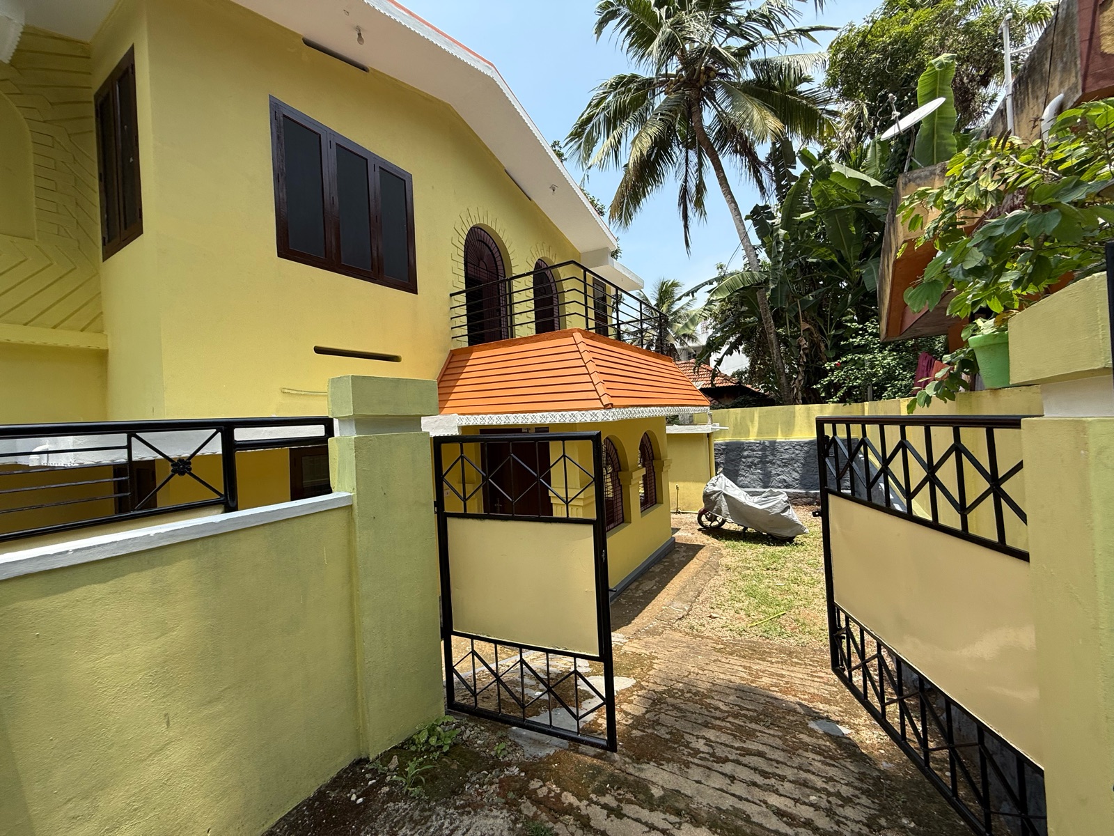 Resale 4 Bedroom 1600 Sq.Ft. Independent House in Cheruvaikkal ...