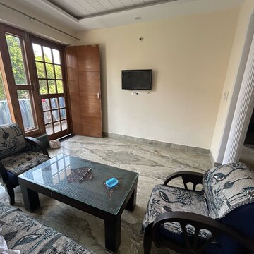 Living Room in 3 BHK Builder Floor at Sector 23 – for Rent