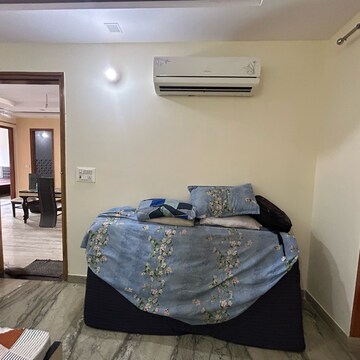 Bedroom in 3 BHK Builder Floor at Sector 23 – for Rent