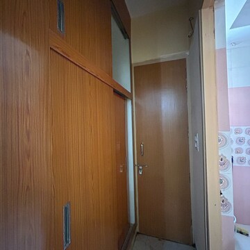 Furnished Amenities in 3 BHK Builder Floor at Sector 23 – for Rent