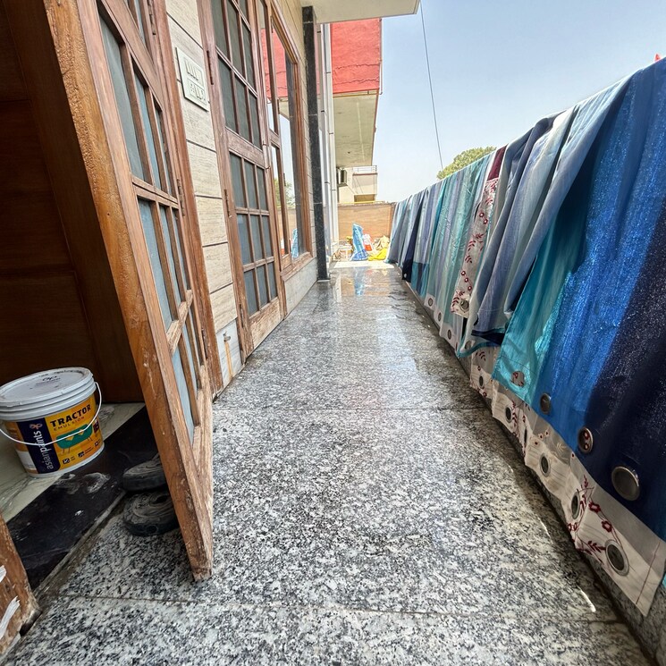 Balcony, sector 23 3 Bedroom 1800 Sq.Ft. Builder Floor In Sector 23 Gurgaon 8795163