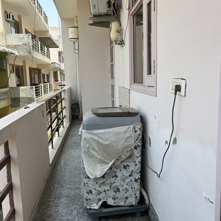 Balcony, sector 23 3 Bedroom 1800 Sq.Ft. Builder Floor In Sector 23 Gurgaon 8795163