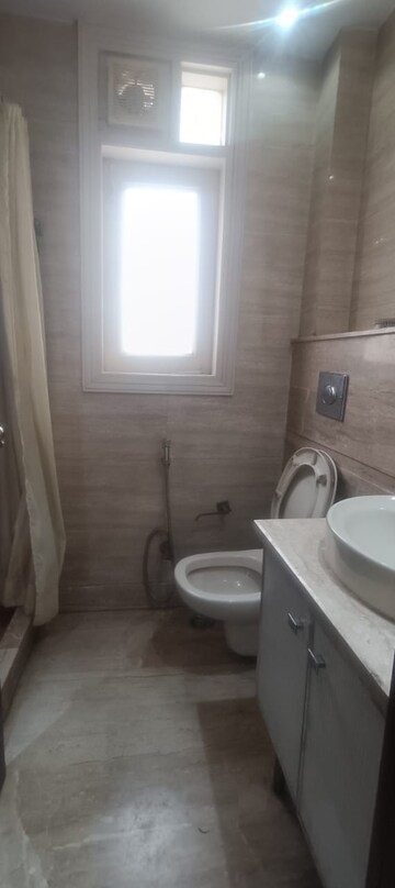 Bathroom in 3 BHK Builder Floor at Safdarjung Enclave – for Rent