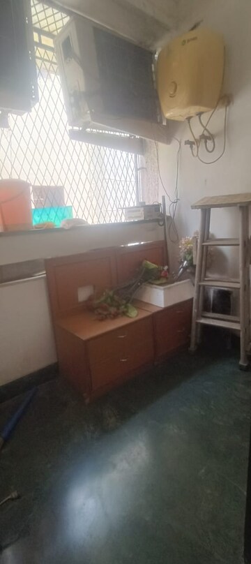 Kitchen in 3 BHK Builder Floor at Safdarjung Enclave – for Rent