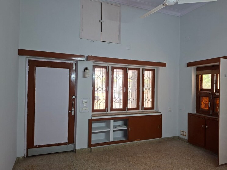 Room, green park 1 Bedroom 900 Sq.Ft. Builder Floor In Green Park Delhi 8795180
