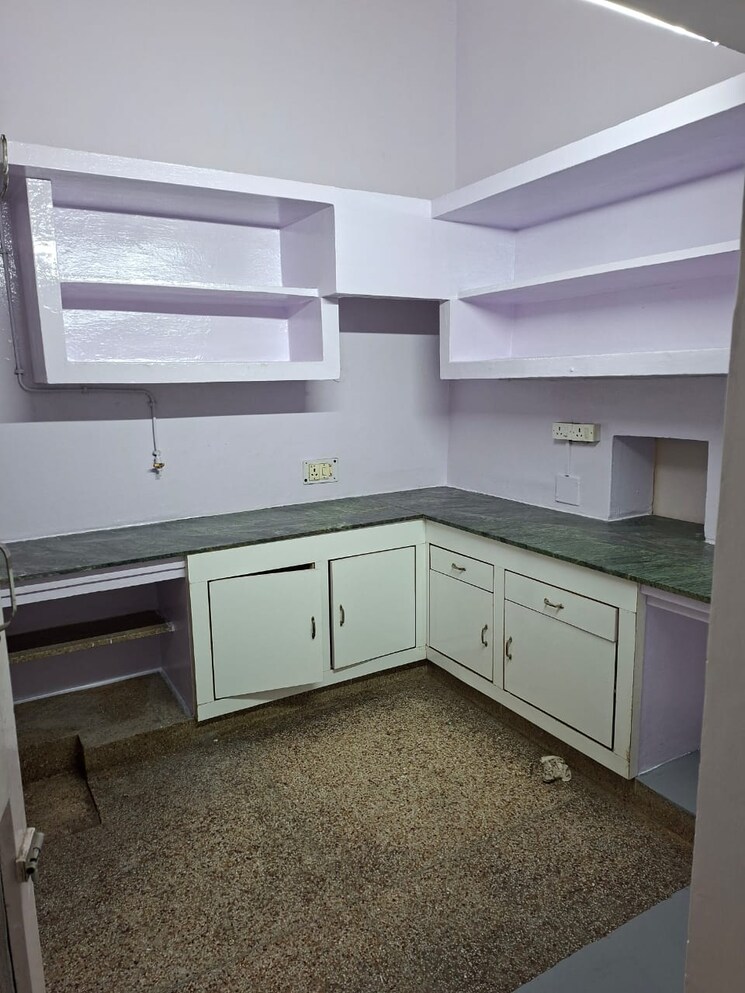 Kitchen, green park 1 Bedroom 900 Sq.Ft. Builder Floor In Green Park Delhi 8795180