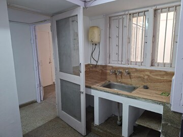 Kitchen in 1 BHK Builder Floor at Green Park – for Rent