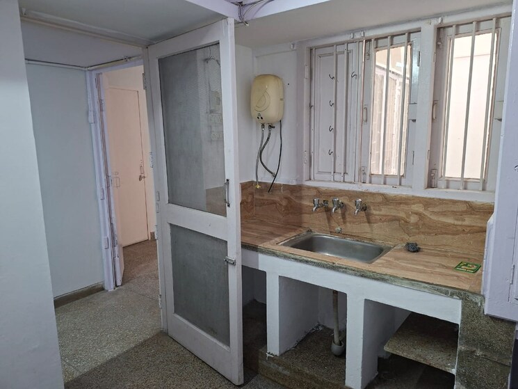 Kitchen, green park 1 Bedroom 900 Sq.Ft. Builder Floor In Green Park Delhi 8795180