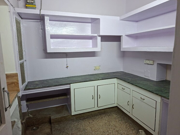 Kitchen, green park 1 Bedroom 900 Sq.Ft. Builder Floor In Green Park Delhi 8795180