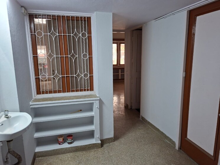 Room, green park 1 Bedroom 900 Sq.Ft. Builder Floor In Green Park Delhi 8795180