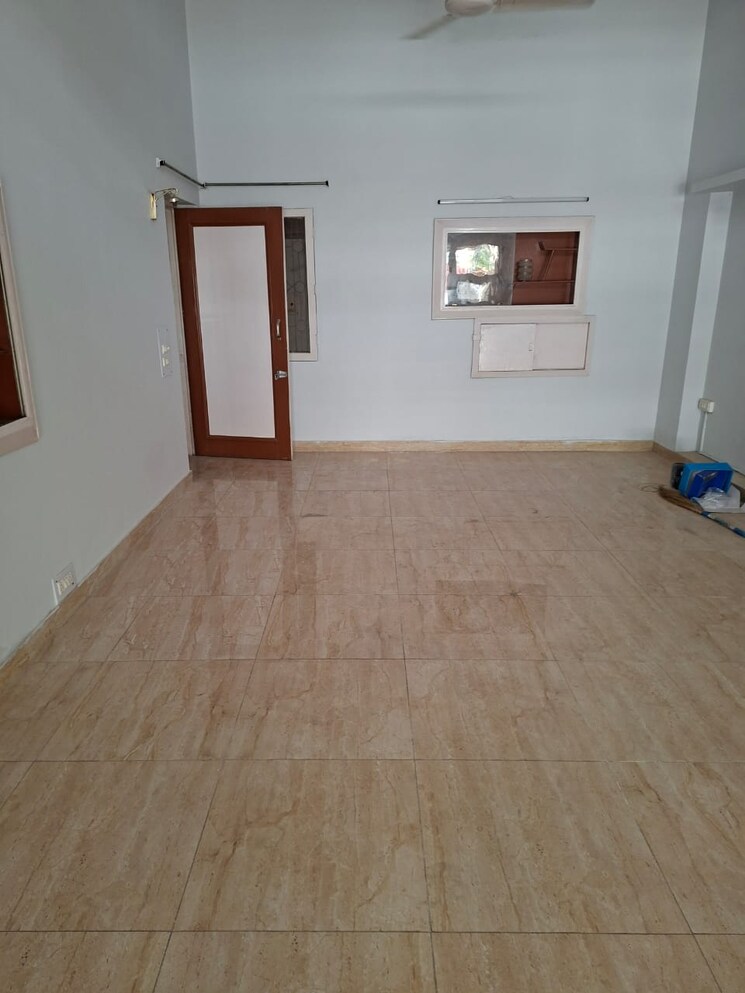 Room, green park 1 Bedroom 900 Sq.Ft. Builder Floor In Green Park Delhi 8795180