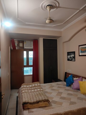 Bedroom in 2 BHK Builder Floor at Veera Safdarjung Enclave, Safdarjung Enclave – for Rent