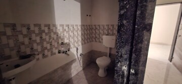 Bathroom in 2 BHK Apartment at Pradhikaran – for Rent