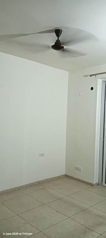 Room in 3 BHK Apartment at Sushma Crescent, Dhakoli – for Rent