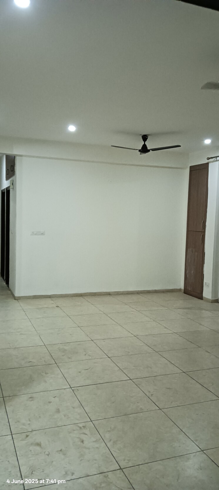 Room, sushma-crescent 3 Bedroom 1850 Sq.Ft. Apartment In Dhakoli Zirakpur 8795195