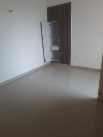 Furnished Amenities in 2 BHK Apartment at Gaur City-2, Gaur City 2 – for Rent