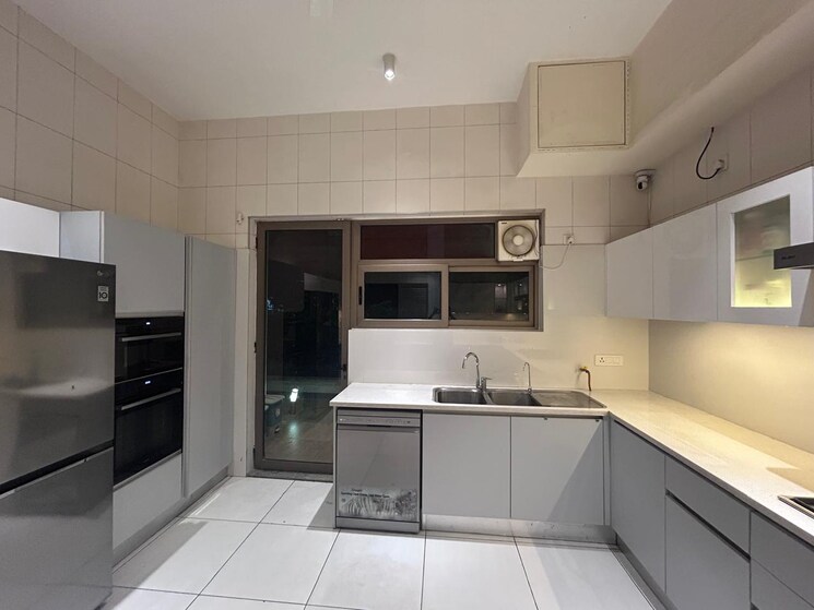 Kitchen, tata-primanti-villas 4 Bedroom 7000 Sq.Ft. Villa In Sector 72 Gurgaon 8795198