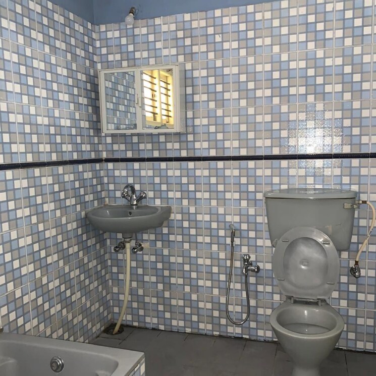 Bathroom, jp nagar 3 Bedroom 1200 Sq.Ft. Independent House In Jp Nagar Bangalore 8795203