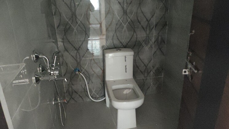 Bathroom, ms-apartment 2 Bedroom 1400 Sq.Ft. Apartment In Tolichowki Hyderabad 8795213